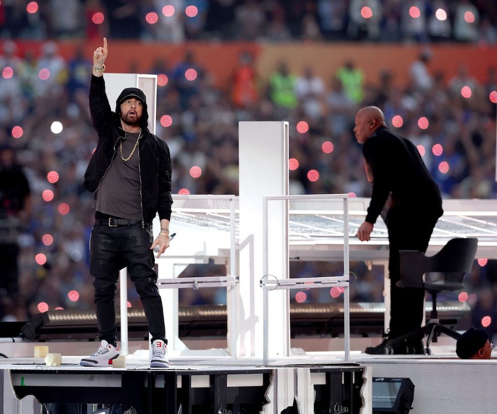 Watch Eminem Kneel in the Middle of Dr. Dre's Super Bowl LVI