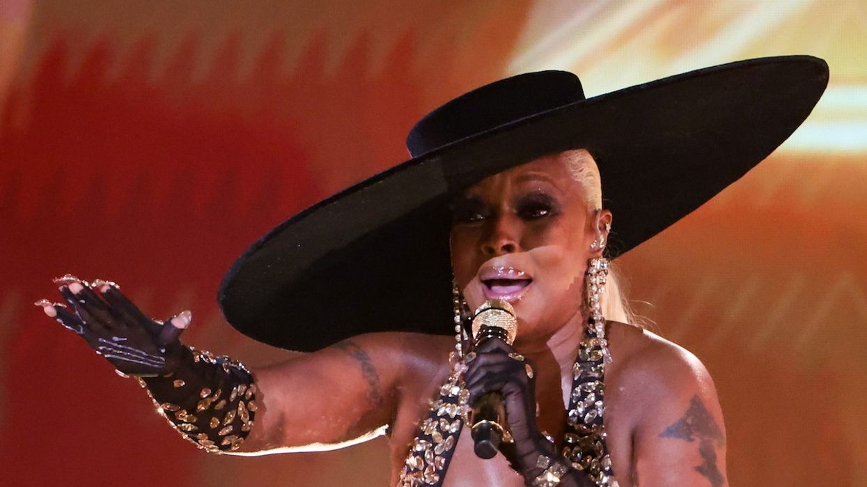 Mary J. Blige - Tune in tonight and watch the midseason