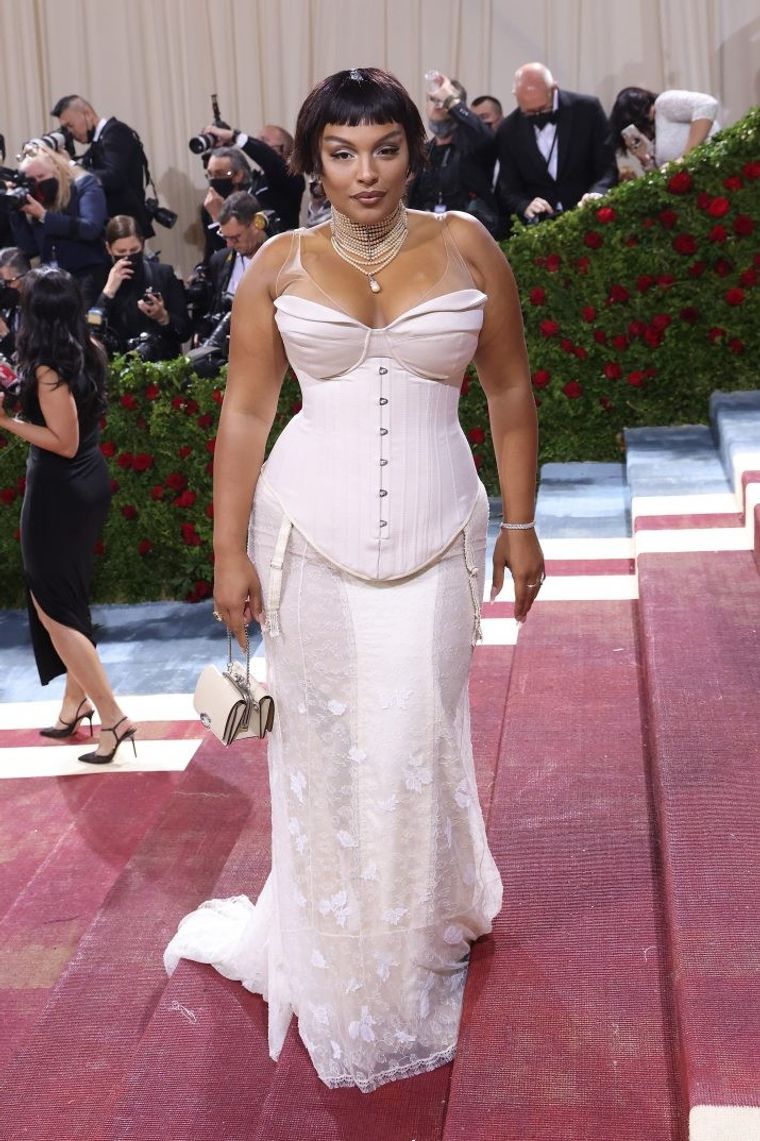 Paloma Elsesser Wore a Custom Coach Bag to The Met Gala