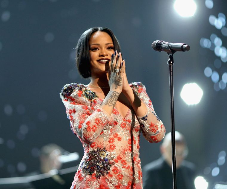 National FENTY League: Here Are Our Predictions For Rihanna's Super Bowl  Halftime Show