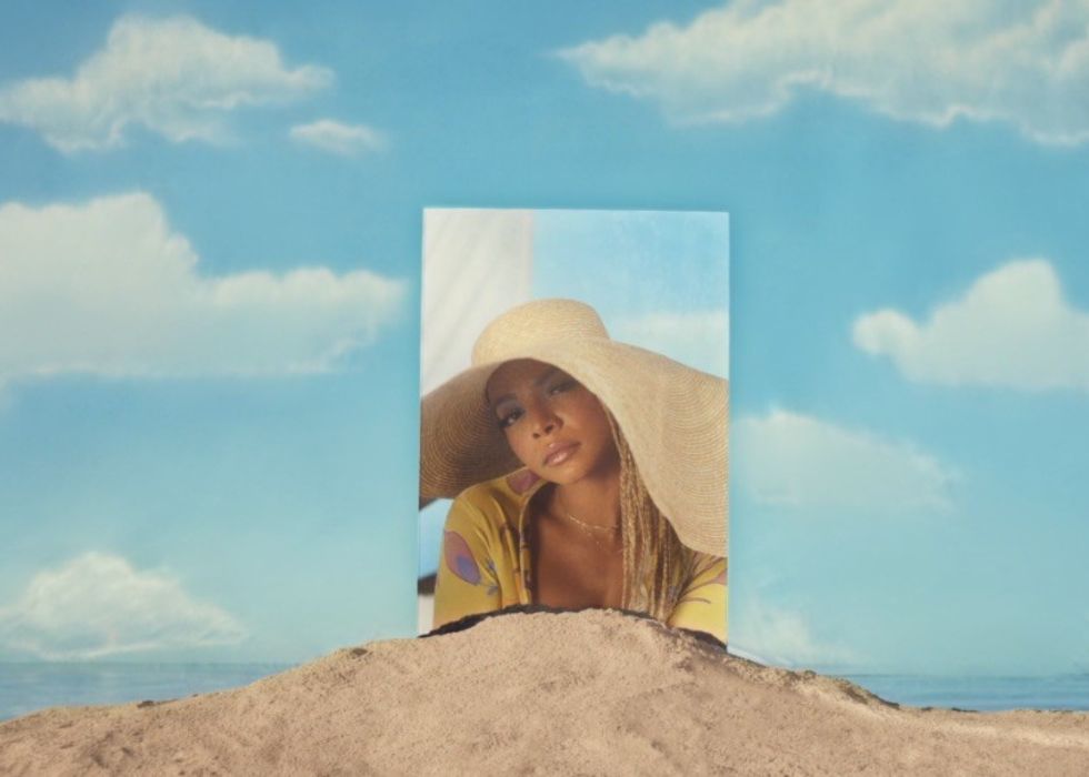 Rising Singer Alycia Bella Reimagines ‘the Truman Show In “cue The Sun” Video Okayplayer 