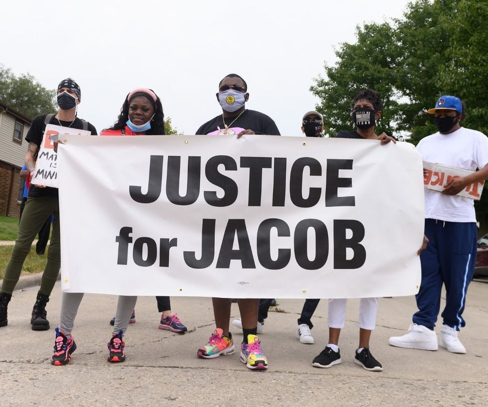 Officer Who Shot Jacob Blake Is Back On The Job, No Charges Have Been ...